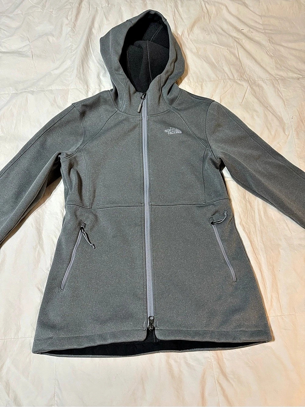 The North Face Women's Windwall Gray Soft Shell size small